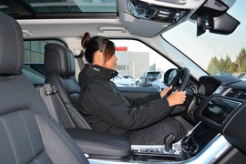 2020款路虎揽胜运动