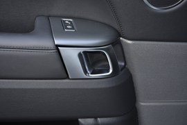 2020款路虎揽胜运动