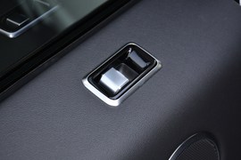 2020款路虎揽胜运动