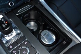 2020款路虎揽胜运动