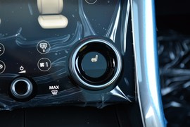 2020款路虎揽胜运动