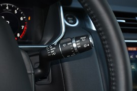 2020款路虎揽胜运动