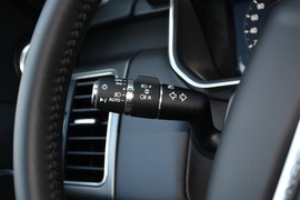 2020款路虎揽胜运动