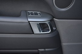 2020款路虎揽胜运动