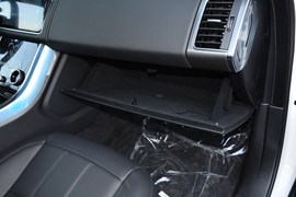 2020款路虎揽胜运动