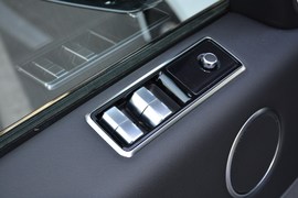 2020款路虎揽胜运动