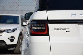 2020款路虎揽胜运动