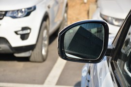 2020款路虎揽胜运动