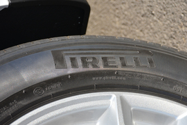 2020款路虎揽胜运动