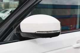 2020款路虎揽胜运动