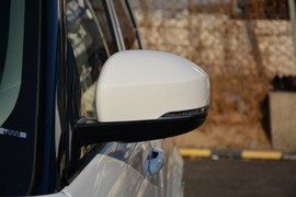 2020款路虎揽胜运动