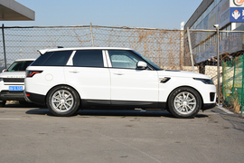 2020款路虎揽胜运动