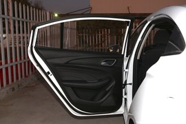 2020款荣威i5