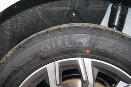 2019款比亚迪宋MAX
