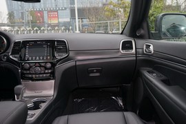 2020款Jeep大切诺基