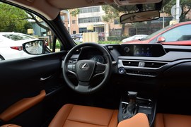 2020款雷克萨斯UX260h