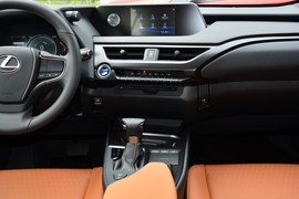 2020款雷克萨斯UX260h