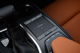 2020款雷克萨斯UX260h