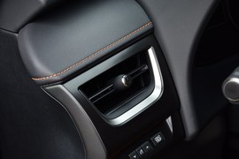 2020款雷克萨斯UX260h
