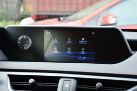 2020款雷克萨斯UX260h