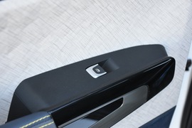 2019款新宝骏R-M5