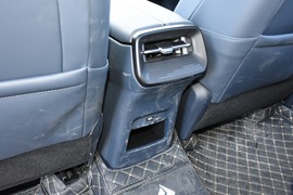 2019款新宝骏R-M5