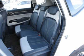 2019款新宝骏R-M5