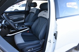 2019款新宝骏R-M5