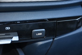 2019款新宝骏R-M5