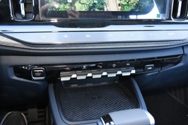 2019款新宝骏R-M5