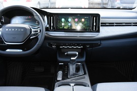 2019款新宝骏R-M5