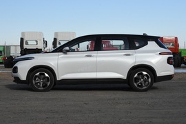 2019款新宝骏R-M5