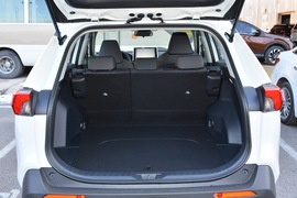 2020款丰田RAV4荣放