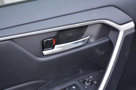 2020款丰田RAV4荣放