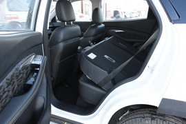 2020款新宝骏RS-3