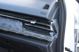 2020款新宝骏RS-3