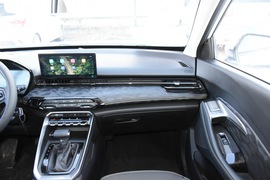 2020款新宝骏RS-3