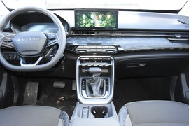 2020款新宝骏RS-3