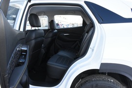 2020款新宝骏RS-3