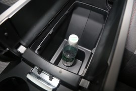 2020款雪铁龙天逸