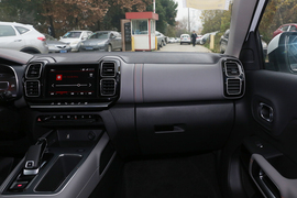 2020款雪铁龙天逸