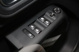 2020款雪铁龙天逸