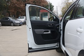 2020款雪铁龙天逸