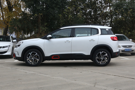 2020款雪铁龙天逸