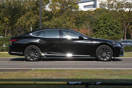 2020款雷克萨斯LS