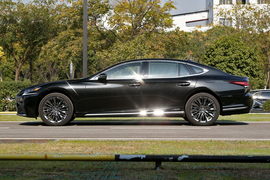 2020款雷克萨斯LS