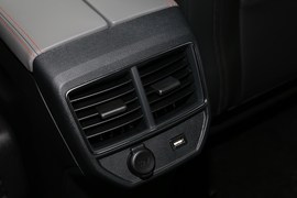 2020款雪铁龙天逸C5