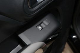 2020款雪铁龙天逸C5