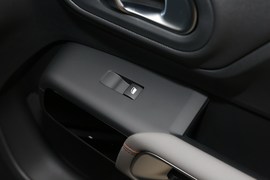 2020款雪铁龙天逸C5