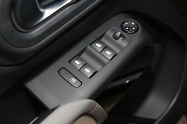 2020款雪铁龙天逸C5